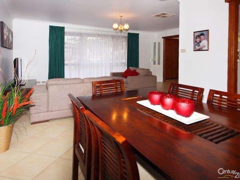 19 Glenthorn Crescent, O’halloran Hill SA 5158