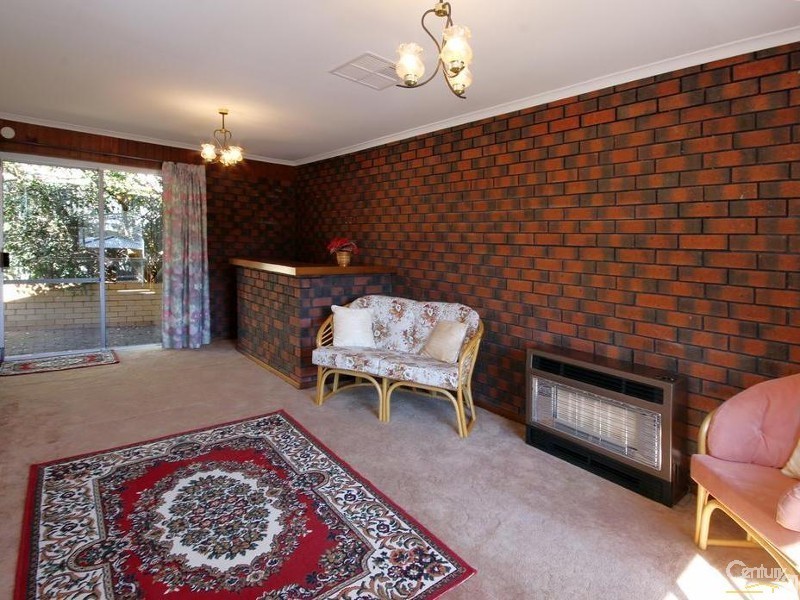 1 Glenburnie Street, Happy Valley SA 5159