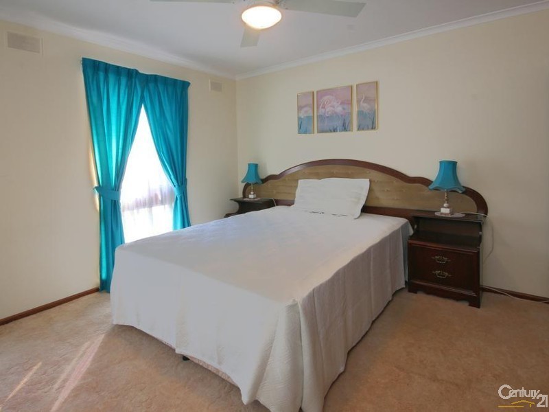1 Glenburnie Street, Happy Valley SA 5159