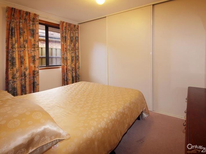 25 Tobin Crescent, Woodcroft SA 5162