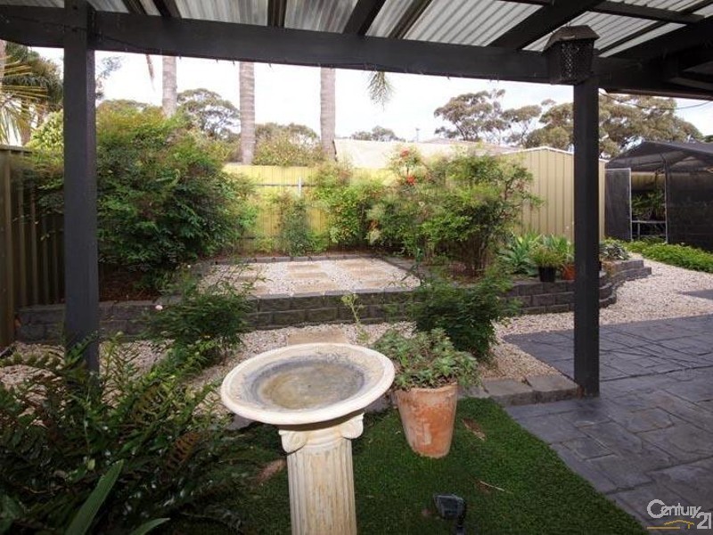 25 Tobin Crescent, Woodcroft SA 5162