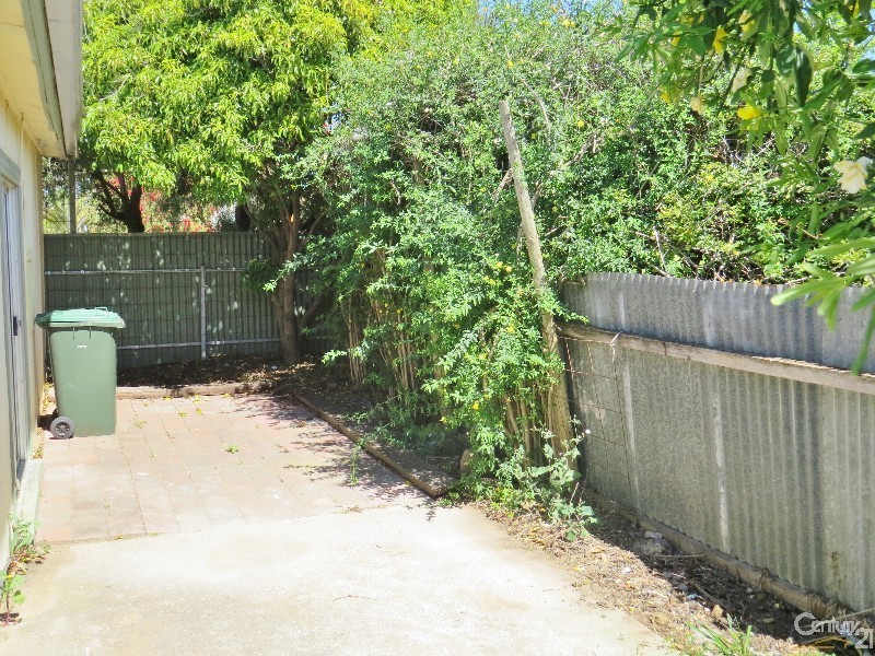 23 Booth Ave, Morphett Vale SA 5162