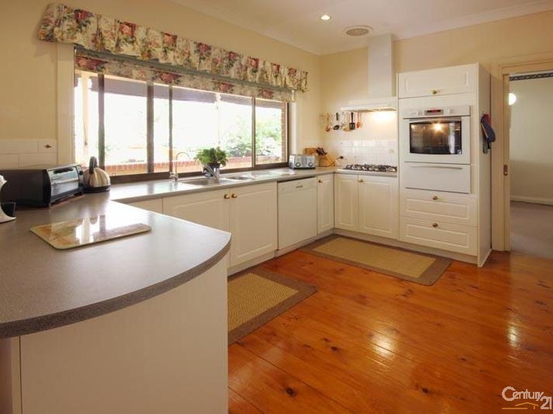 44 McHarg Road, Happy Valley SA 5159