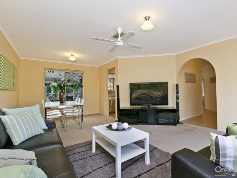 4 Penneys Rise, Onkaparinga Hills SA 5163