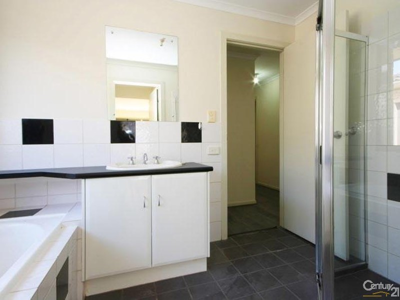 5 Harbour Drive, Seaford Rise SA 5169