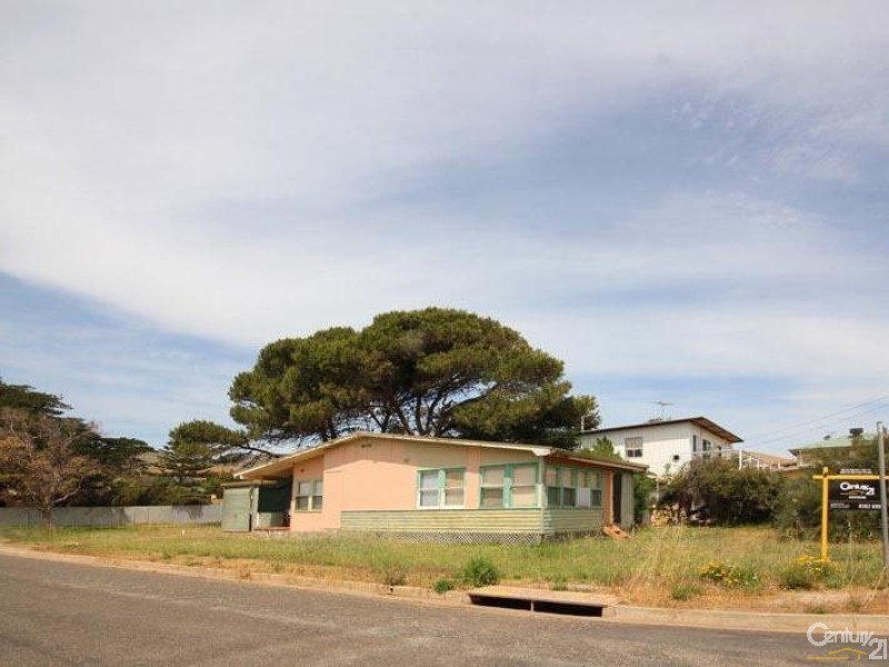 1 Wellington Avenue, Sellicks Beach SA 5174