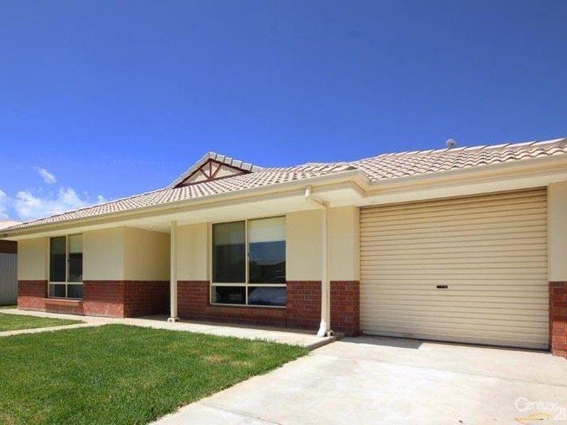 8 Prince Charles Street, Morphett Vale SA 5162