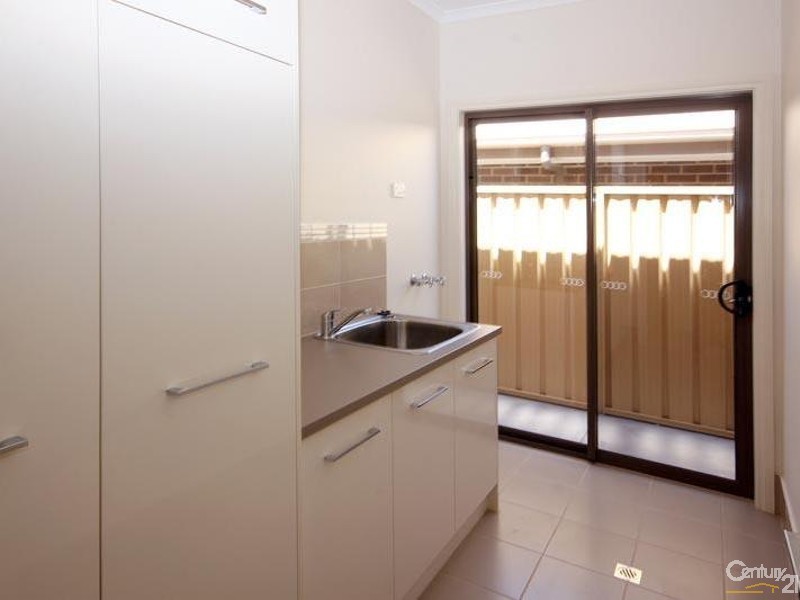 677A Grand Boulevard, Seaford Meadows SA 5169