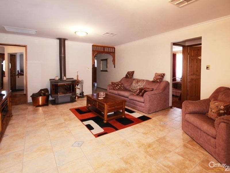 4 Coventry Circuit, Seaford Rise SA 5169