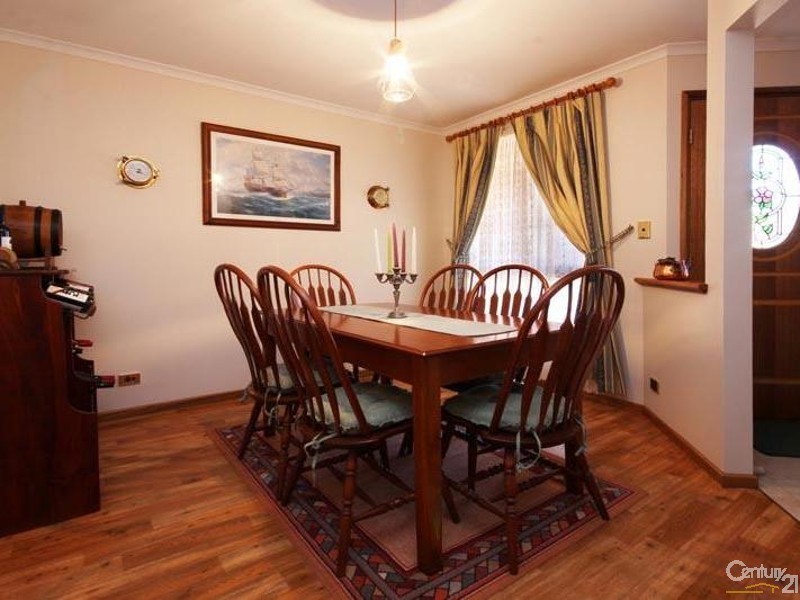 4 Coventry Circuit, Seaford Rise SA 5169