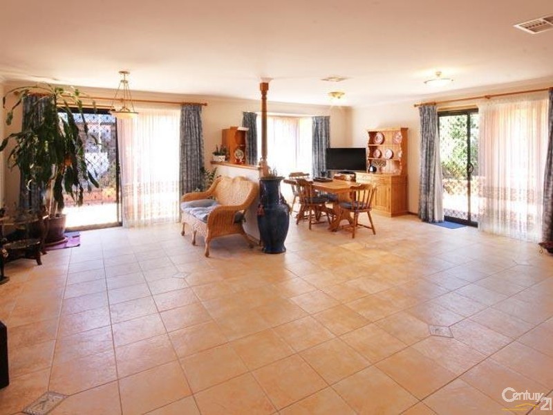 4 Coventry Circuit, Seaford Rise SA 5169