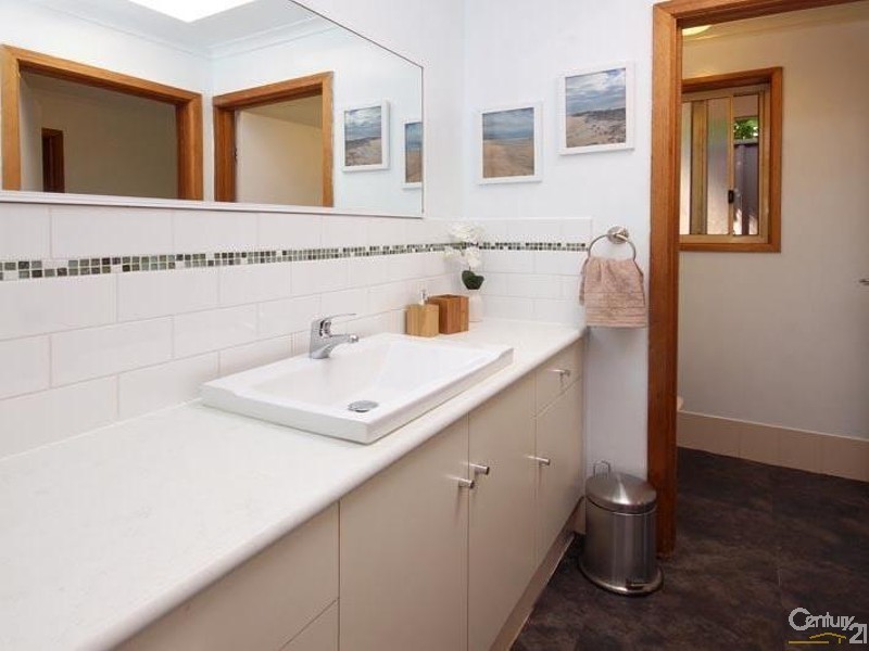 15 Chelmsford Avenue, Onkaparinga Hills SA 5163