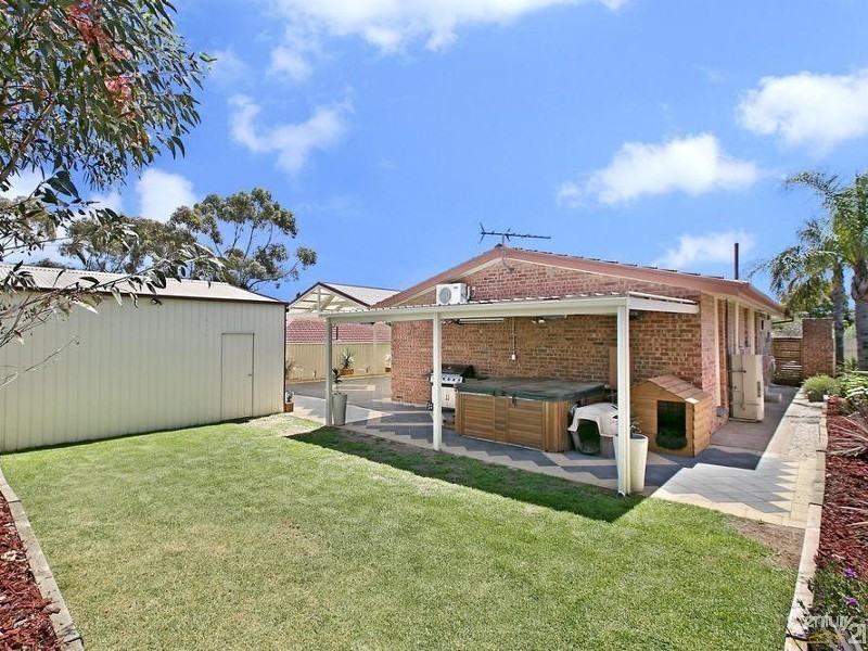 14 Waitara Court, Morphett Vale SA 5162