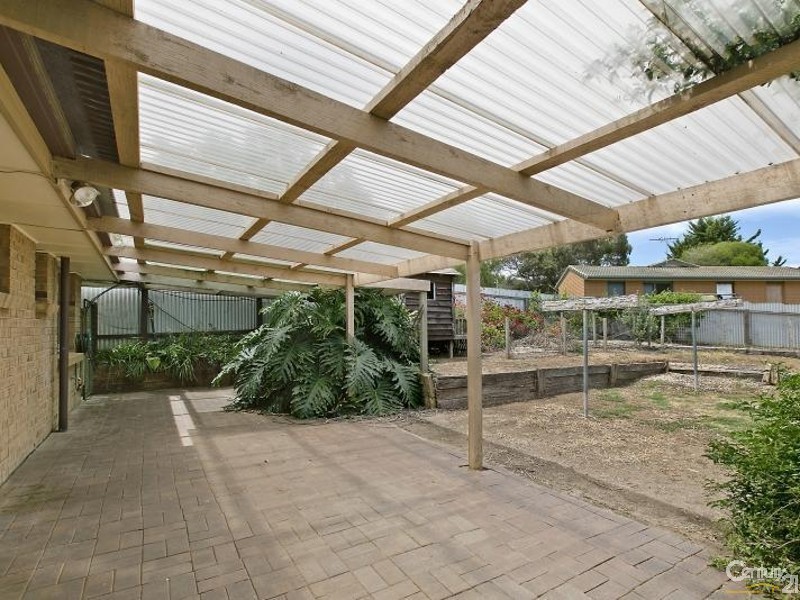 20 Lorne Crescent, Huntfield Heights SA 5163