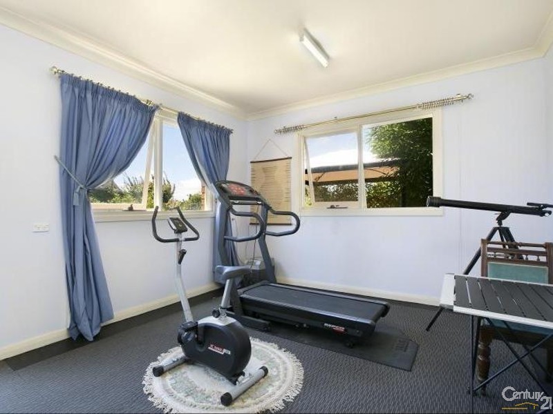 17 Elberry Close, Moana SA 5169