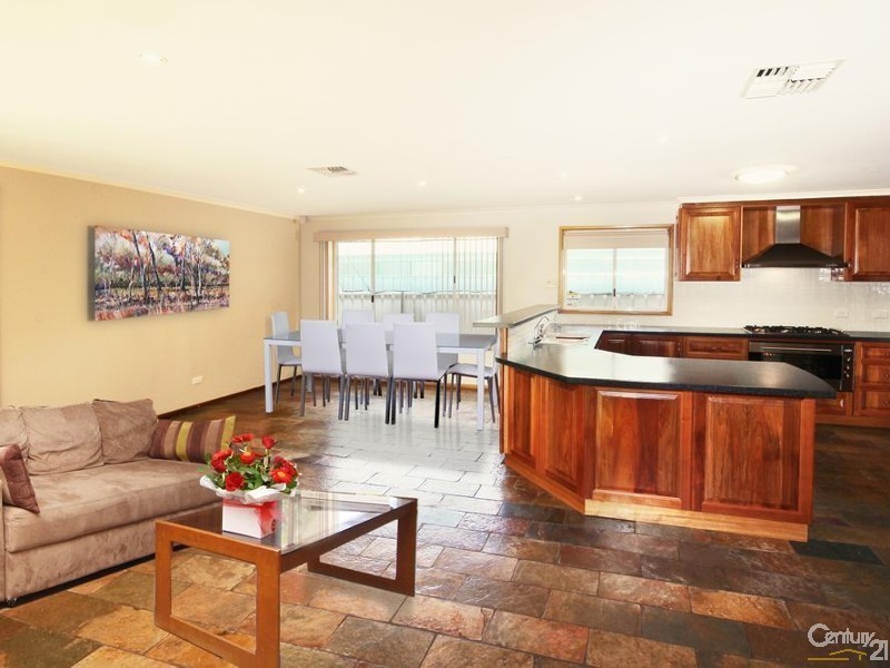 7 Sandler Grove, Aberfoyle Park SA 5159