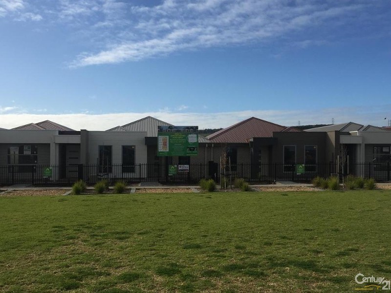 5 Shore Lane, Woodcroft SA 5162