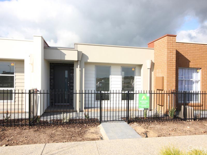 3 Shore Lane, Woodcroft SA 5162