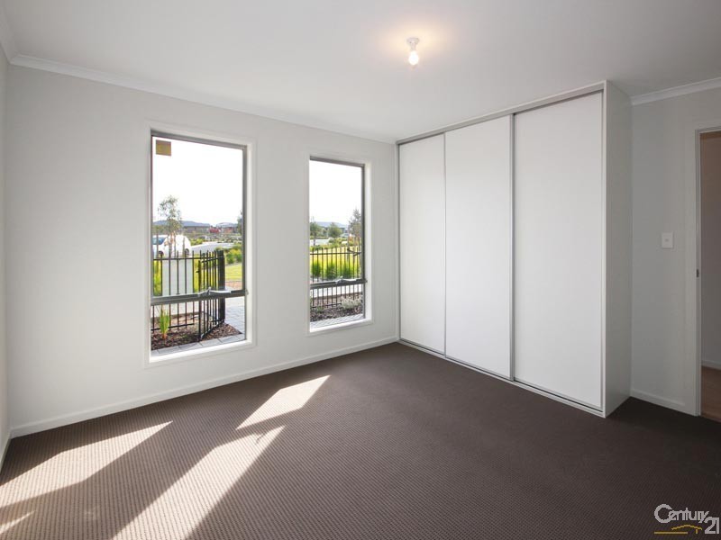 3 Shore Lane, Woodcroft SA 5162