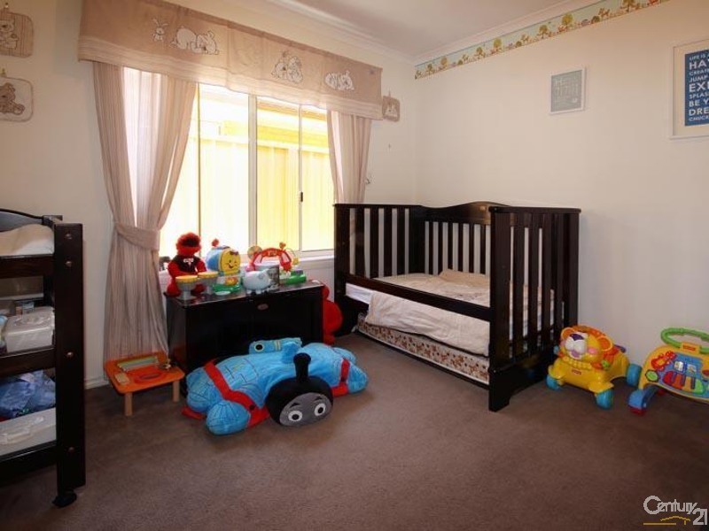 4A Robertson Street, Christies Beach SA 5165