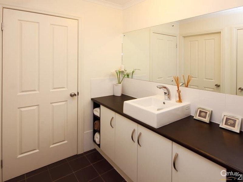 4A Robertson Street, Christies Beach SA 5165