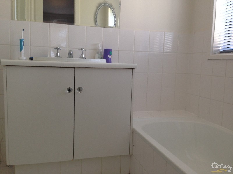 12 Mildara Close, Woodcroft SA 5162