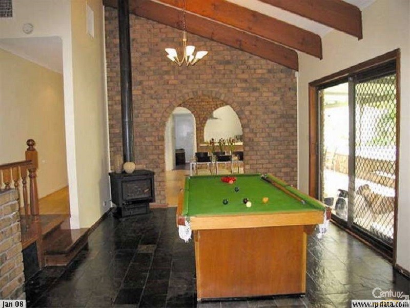 13 Coringle Crescent, Hallett Cove SA 5158