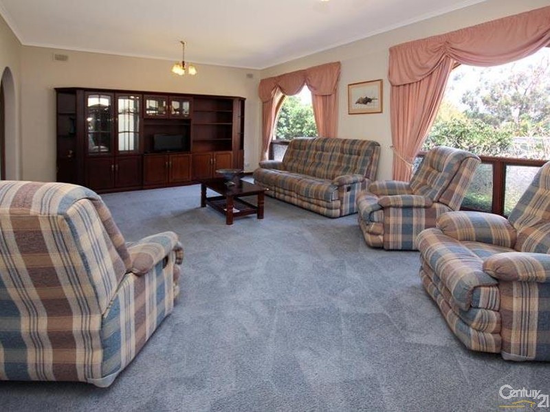 4 Waterview Crescent, O’halloran Hill SA 5158