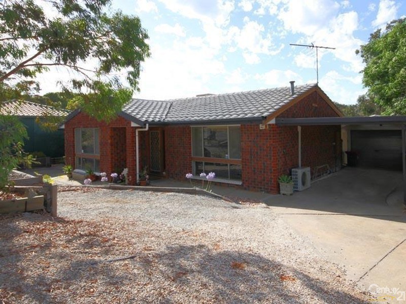 8 Flinders Crescent, Hackham SA 5163