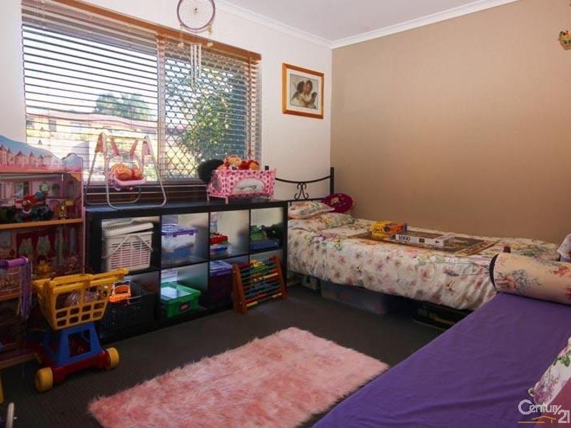 8 Flinders Crescent, Hackham SA 5163