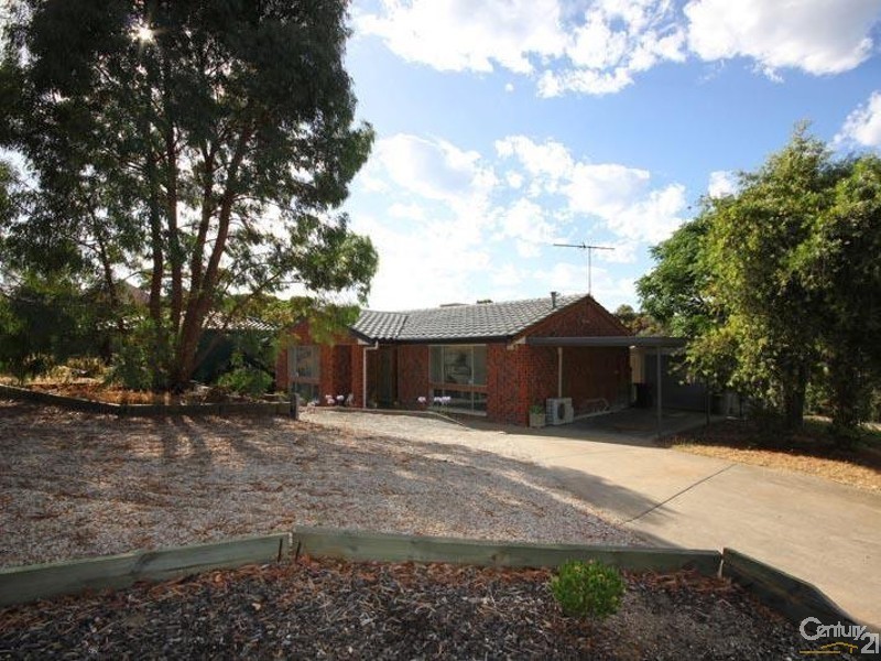 8 Flinders Crescent, Hackham SA 5163