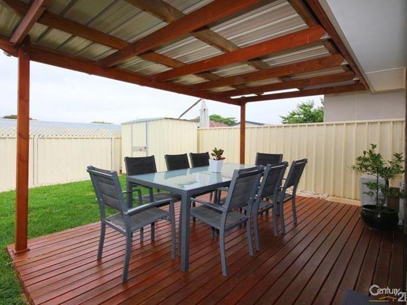 1 Gunn Close, Morphett Vale SA 5162