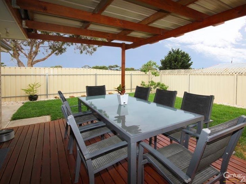 1 Gunn Close, Morphett Vale SA 5162