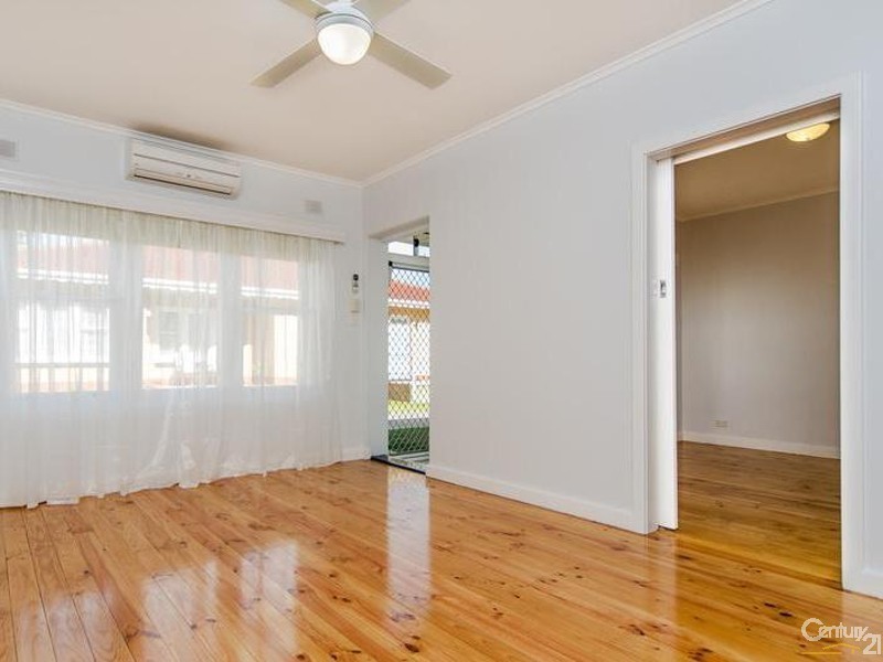 2/38 Esplanade, Christies Beach SA 5165