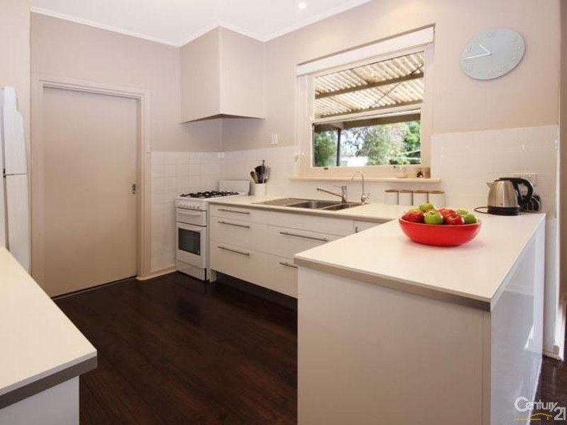 31 Sandery Avenue, Seacombe Gardens SA 5047