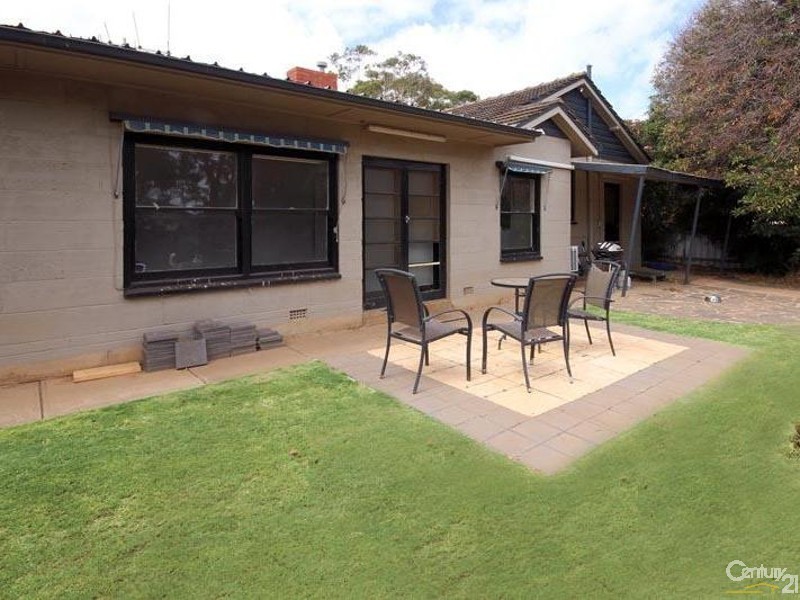 31 Sandery Avenue, Seacombe Gardens SA 5047