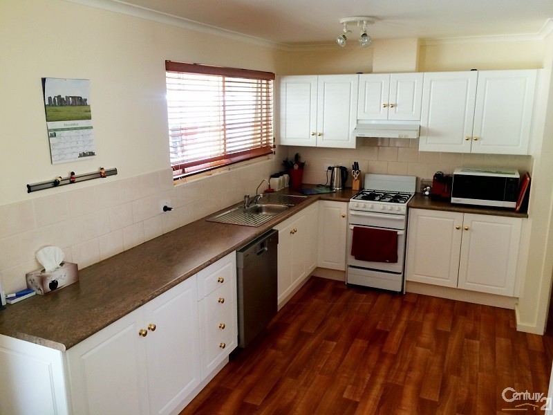 5 Richards Drive, Morphett Vale SA 5162