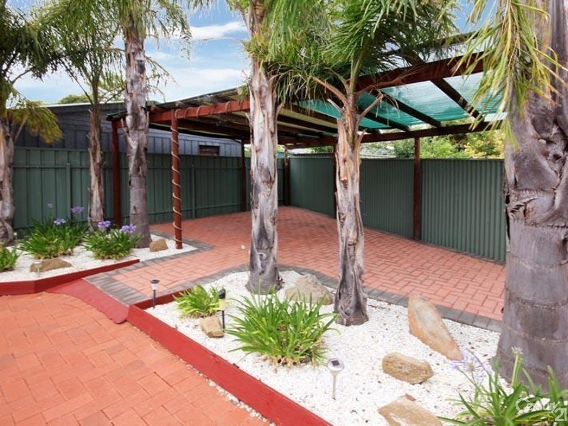 4 Maxine Court, Morphett Vale SA 5162