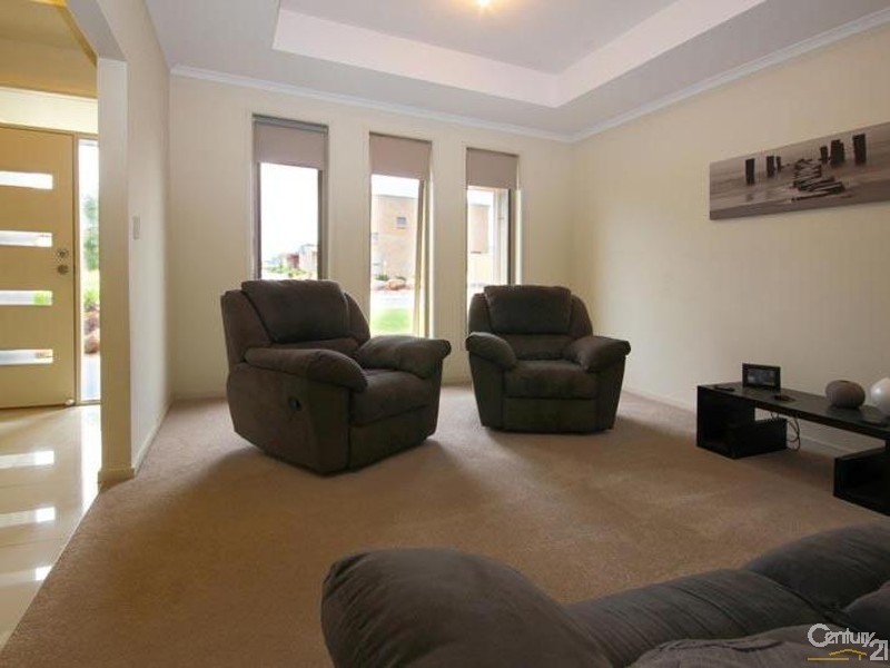 17 Lanyard Road, Seaford Meadows SA 5169