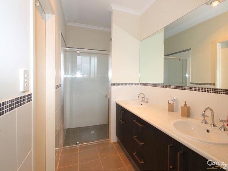 17 Lanyard Road, Seaford Meadows SA 5169