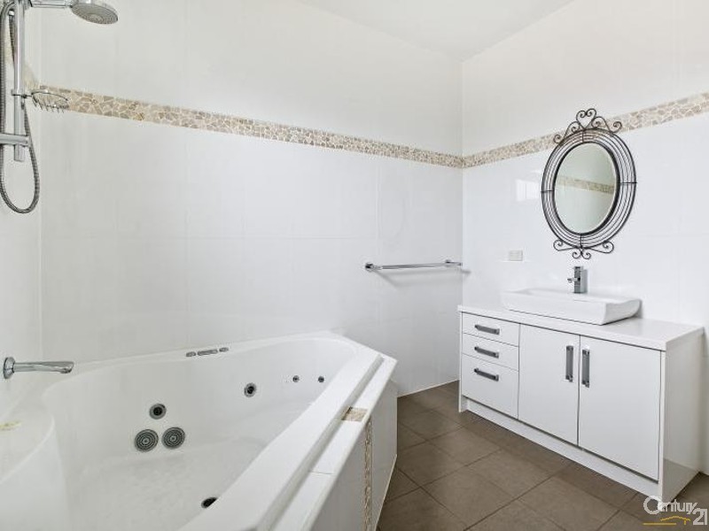 2 Palmer Street, Aldinga Beach SA 5173