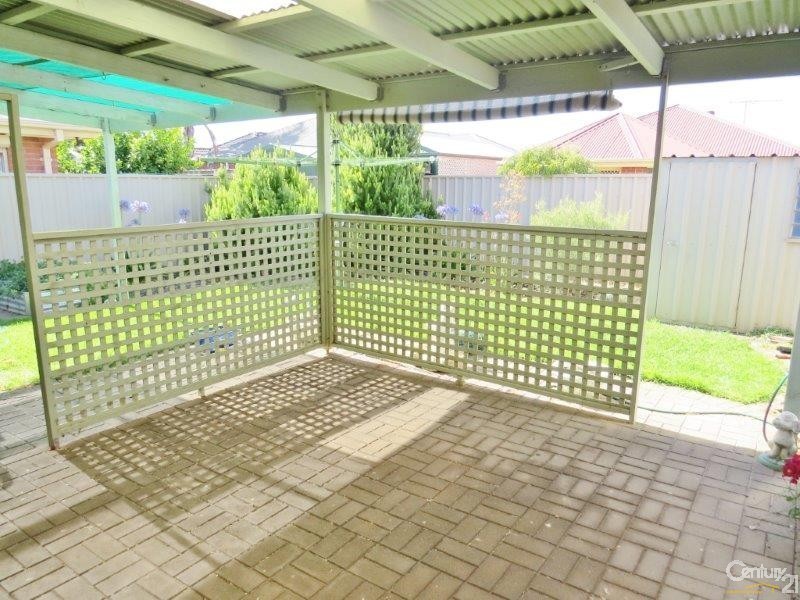 12 Arnold Drive, Mitchell Park SA 5043