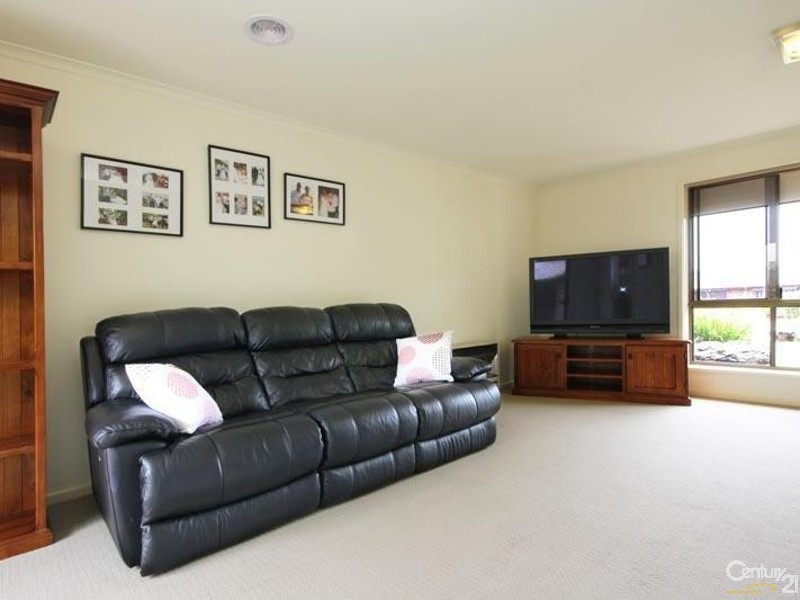 30 Kerrin Avenue, Morphett Vale SA 5162