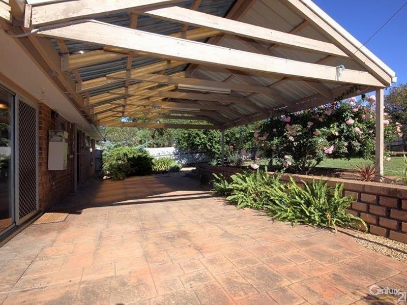 3 Kingsbridge Drive, Morphett Vale SA 5162