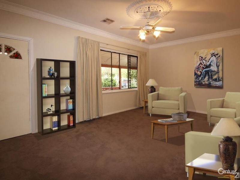 2 Shetland Road, Marion SA 5043