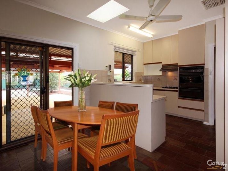 2 Shetland Road, Marion SA 5043