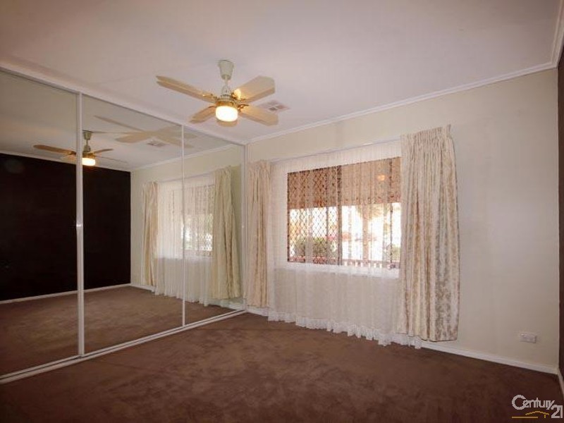 2 Shetland Road, Marion SA 5043