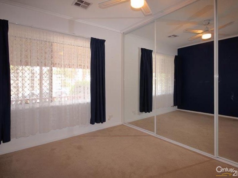 2 Shetland Road, Marion SA 5043