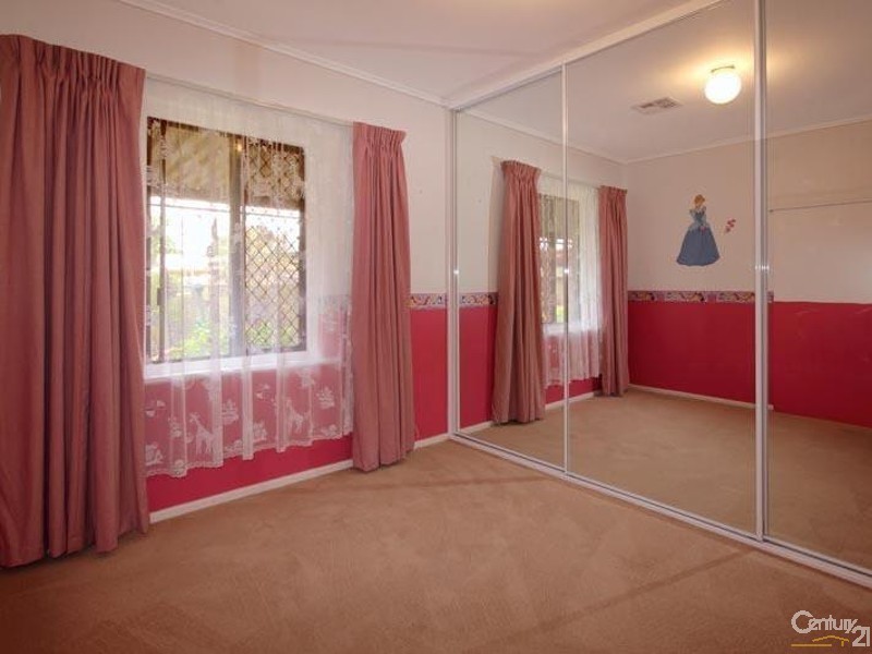 2 Shetland Road, Marion SA 5043
