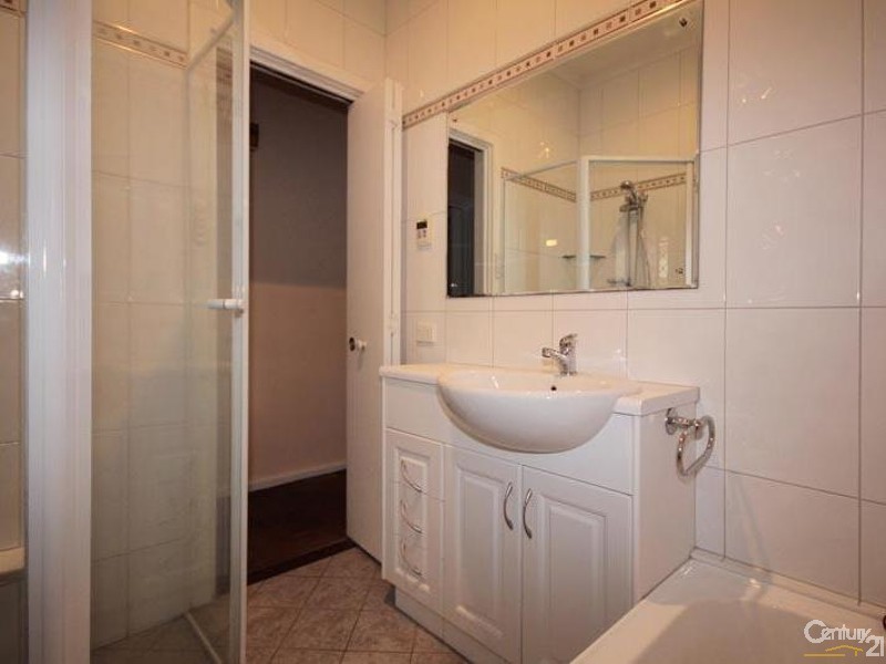 2 Shetland Road, Marion SA 5043